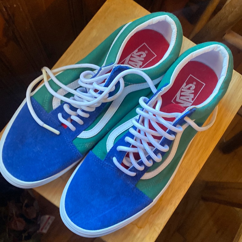 VANS